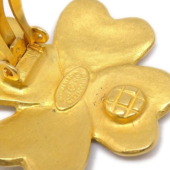 Chanel Clover Earrings Clip-On Gold - Picture 4 of 4